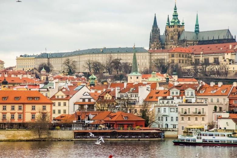 Lâu đài Praha