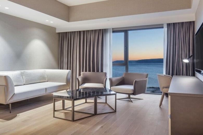 DoubleTree by Hilton Canakkale
